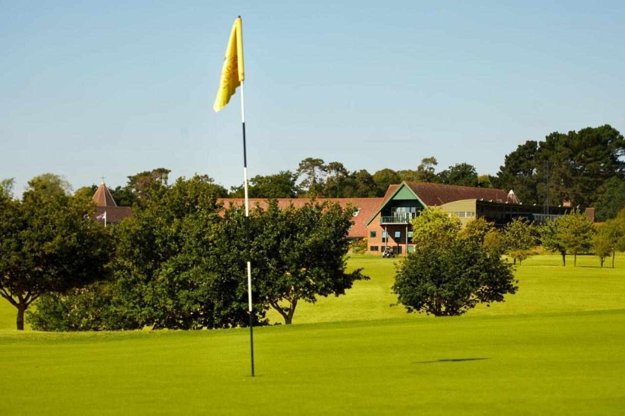 Ufford Park Resort Вудбридж Екстер'єр фото